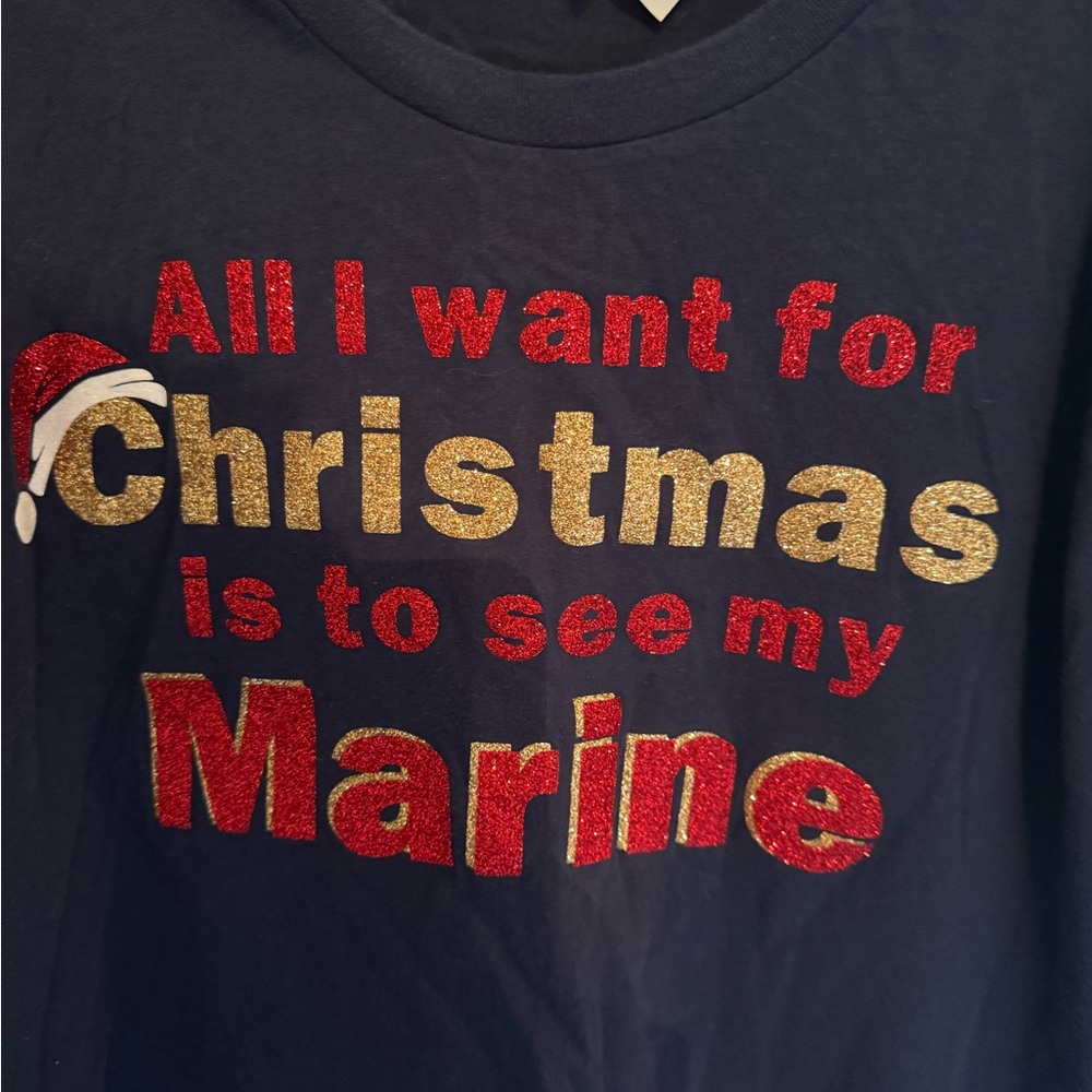 T-shirt for a Marine Corps mom.